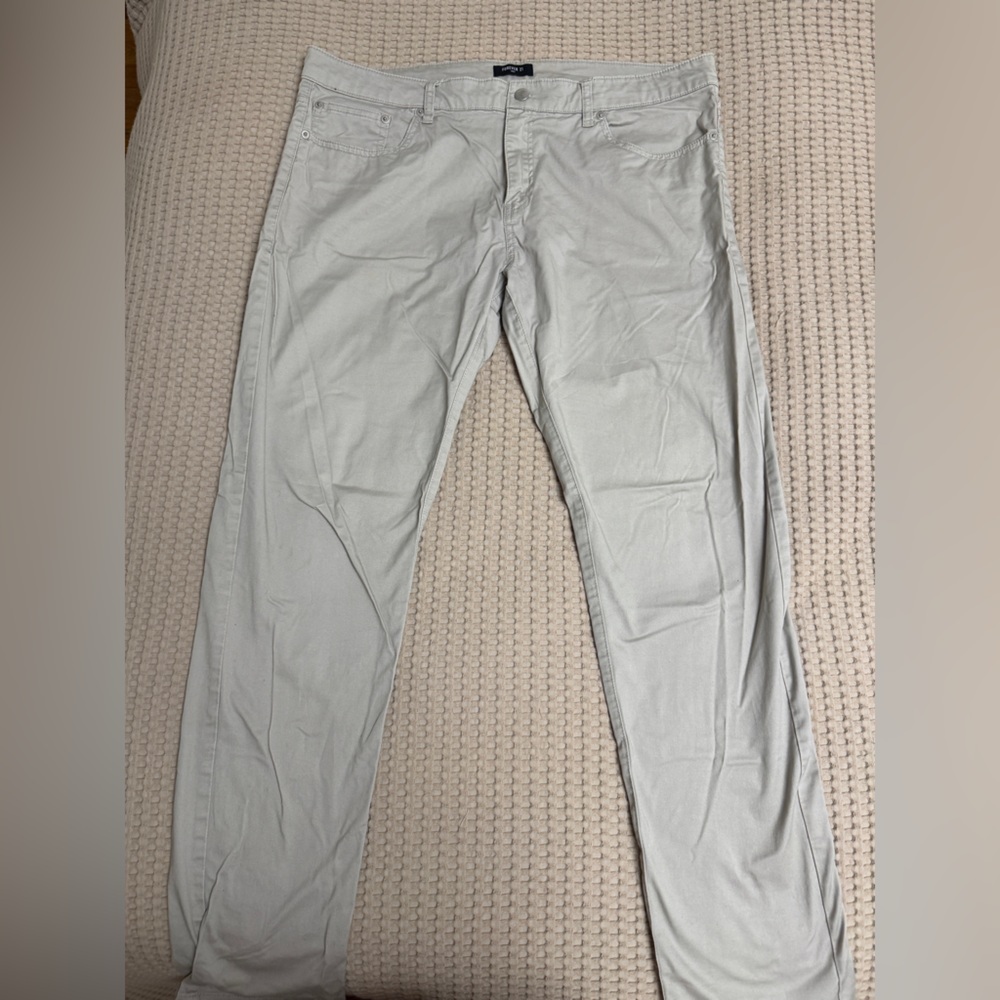 Forever 21 Men's Light Gray Chinos